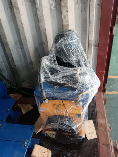 液压站